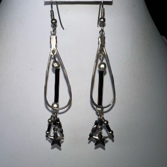 Boho Iridescent Bead and Silver Tone Drop Star Dangle Earrings - Picture 6 of 7